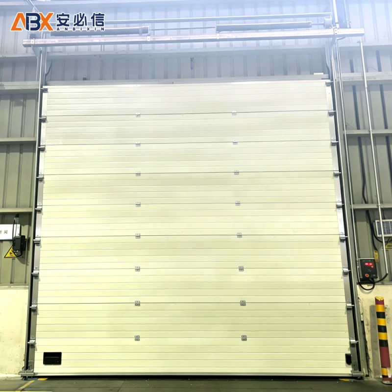白银钢制提升门